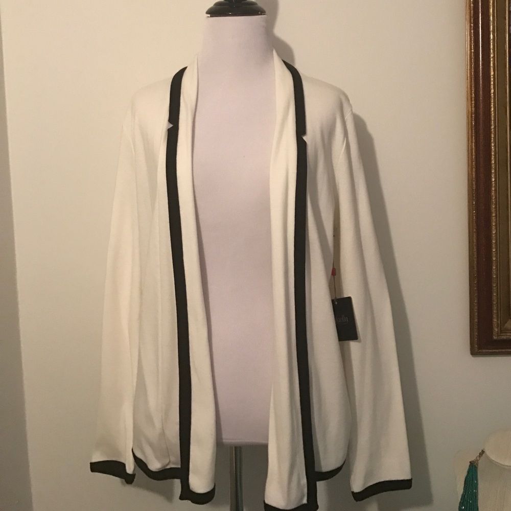 NWT cardigan​